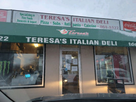 Teresa's Italian Deli food