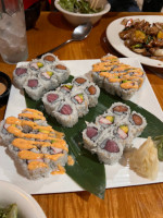 Sushi Mama food