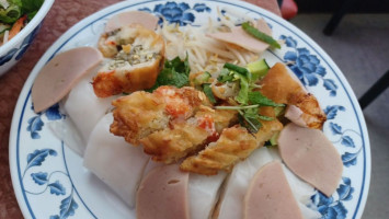 Hai Nam Saigon food