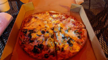 Deangelo's Pizzeria food