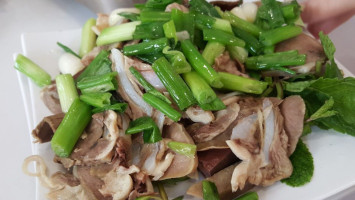 Bình Minh Lẩu Dê food