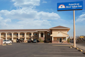 Americas Best Value Inn Marysville outside