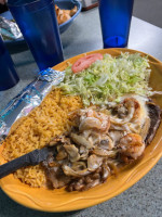 El Saucito Mexican food