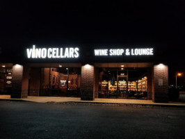 Vino Cellars food