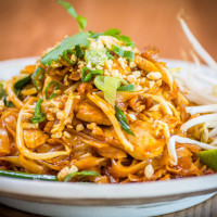 Gumrai Thai food
