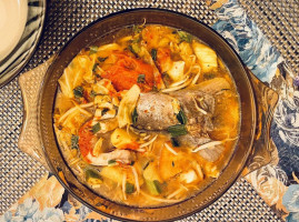 Mai Lan Fine Vietnamese Cuisine food