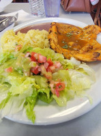 Roca Fuerte Salvadorean food