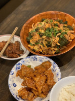 Su Asian Cafe food