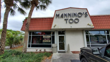 Manninos Too Pizza outside