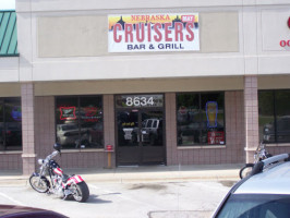 Cruisers Grill outside