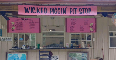 Wicked Piggin Pit Stop -n- More inside