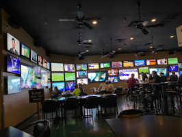 Santisi Brothers Pizzeria Sports Grill inside