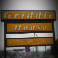 Griddle House inside