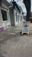 Shelly's Tea Rooms outside