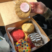 Grippy's Cookie Co food
