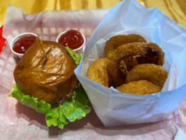 Chicago's Busy Burger food