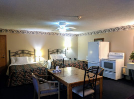 Executive Inn inside