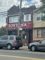 Fontana Pizzeria outside