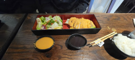 Sushi Kushi Toyo food