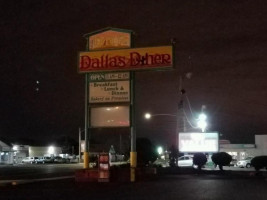 Dallas Diner outside