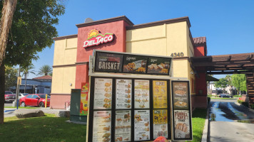 Del Taco food