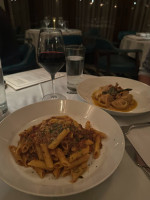 Cecconi's West Hollywood food