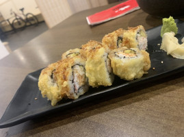 Shin's Sushi food