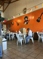 El Mariachi Authentic Mexican Food outside