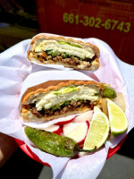 Los Tlaxcaltecas Food Truck outside
