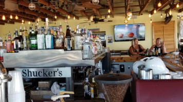 Shucker's At The Gulfshore And The Cottage outside
