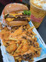 Monty’s Good Burger food