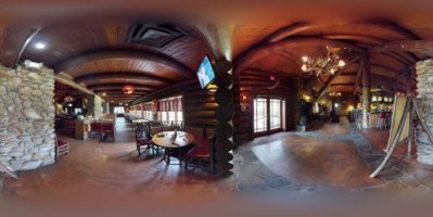 Sportsman's Grille And Lodge inside