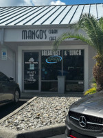 Mangos Cuban Cafe outside