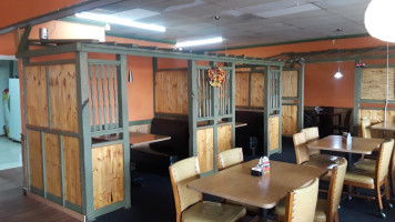 Waffle Bear Cafe Latino inside