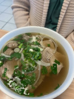 Linh Vietnamese Cuisine food