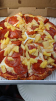 Pogo's Pizza food