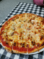 Pinemoor Pizza food