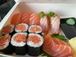 Sushi Blossom food