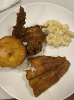 Cleo's Southern Cuisine food