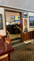 Ross Tavern At Wachusett Country Club inside