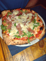Onlywood Pizzeria Trattoria food