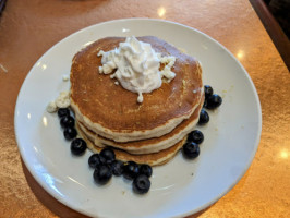 Another Broken Egg Cafe inside