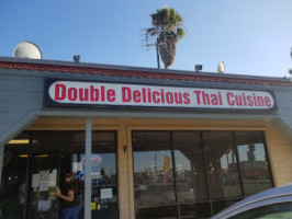 Double Delicious Thai Cuisine food
