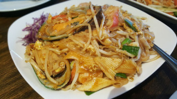 Double Delicious Thai Cuisine outside