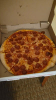 Cantoni's Pizza food
