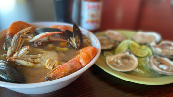 Taqueria Y Antojitos Los Lopez food