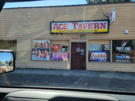 Ace Tavern outside