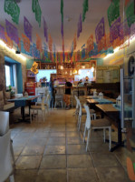 Restauro Comedor Urbano & Abarrotes inside