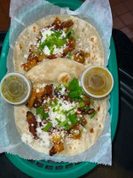 Lonestar Taco food
