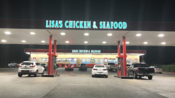 Lisa's Chicken food